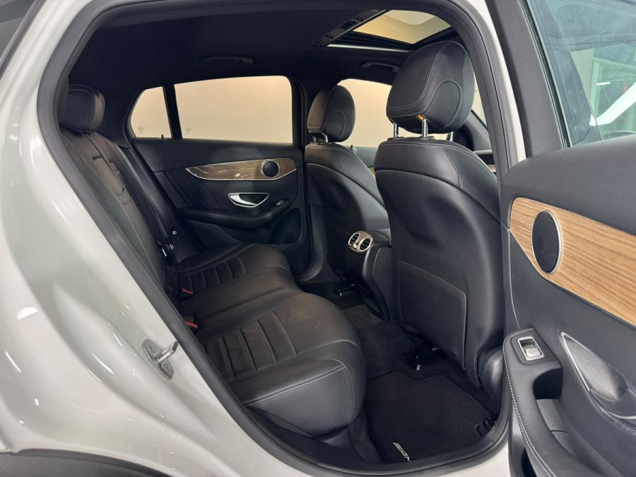 GLC300 Coupe AMG Edition 4Matic - Image 7
